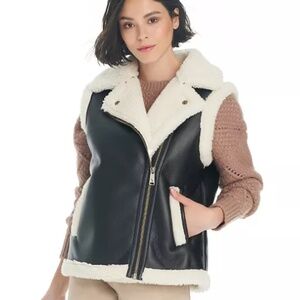 NWOT Women's KOOLABURRA by UGG Sherpa Vest